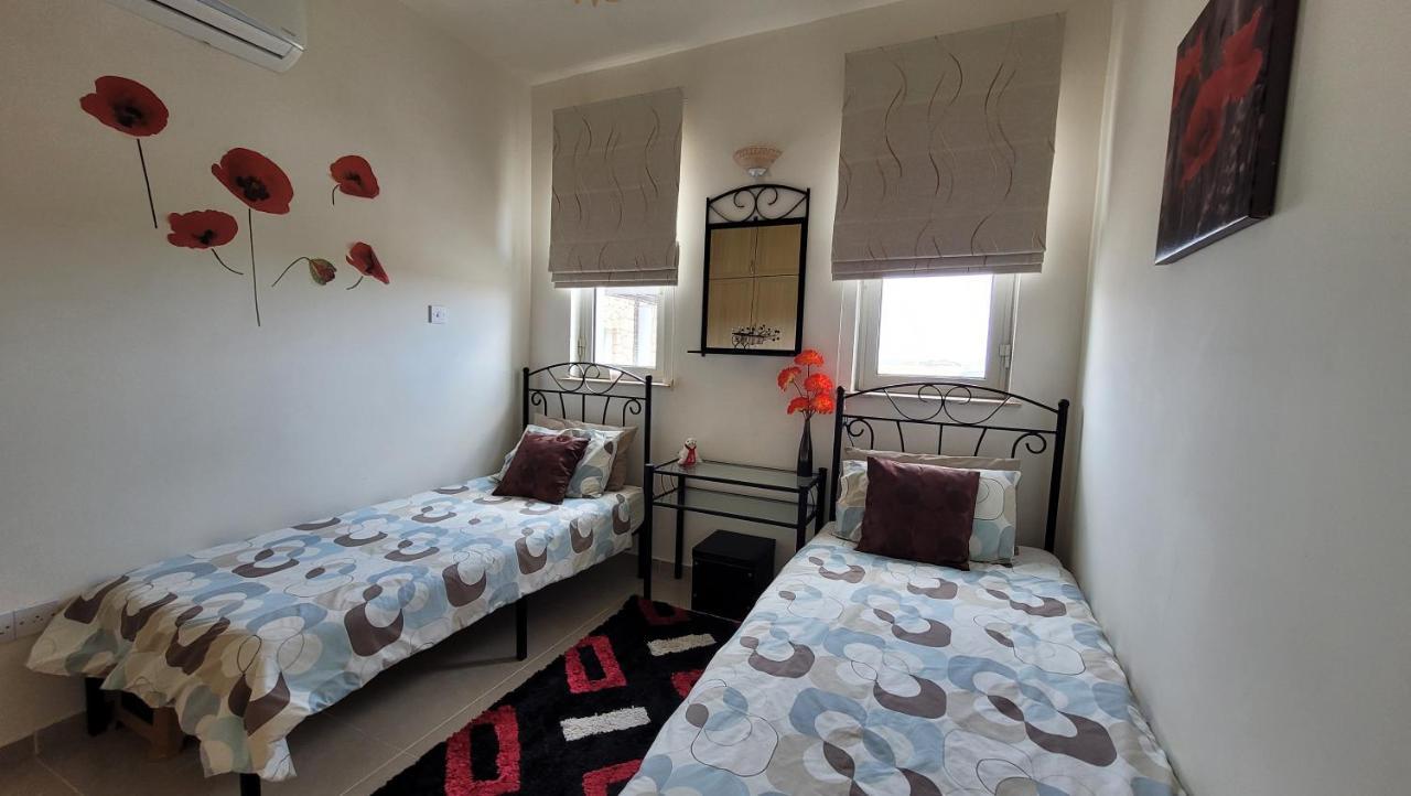 Sea And Mountain View Beachfront Penthouse Yali Esterno foto