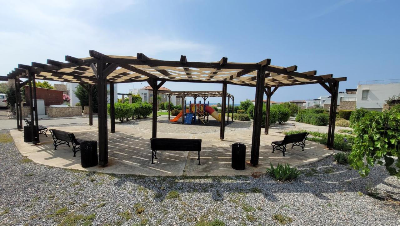 Sea And Mountain View Beachfront Penthouse Yali Esterno foto