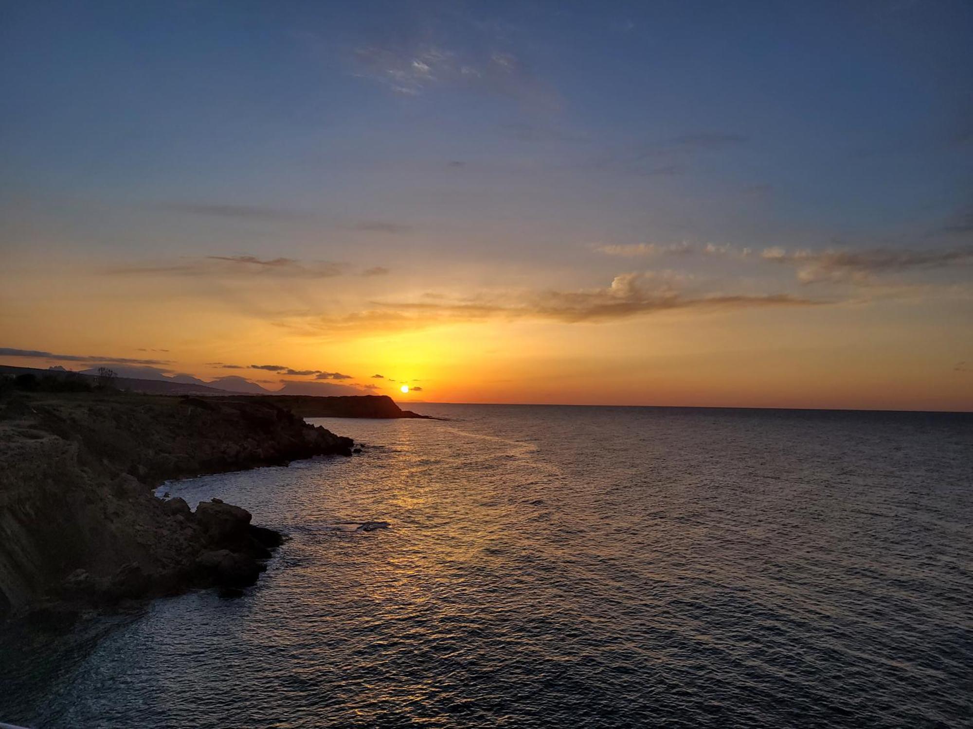 Sea And Mountain View Beachfront Penthouse Yali Esterno foto